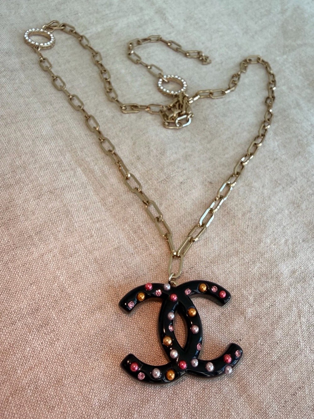 🖤CHANEL Black Double C Pendant Necklace with Multicolor Stones💗